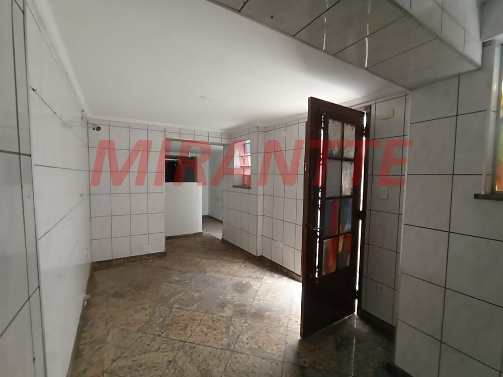 Sobrado de 179m² com 3 quartos em Santana