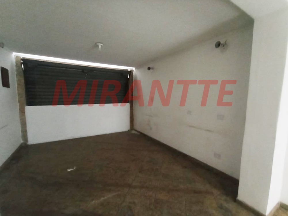 Sobrado de 179m² com 3 quartos em Santana