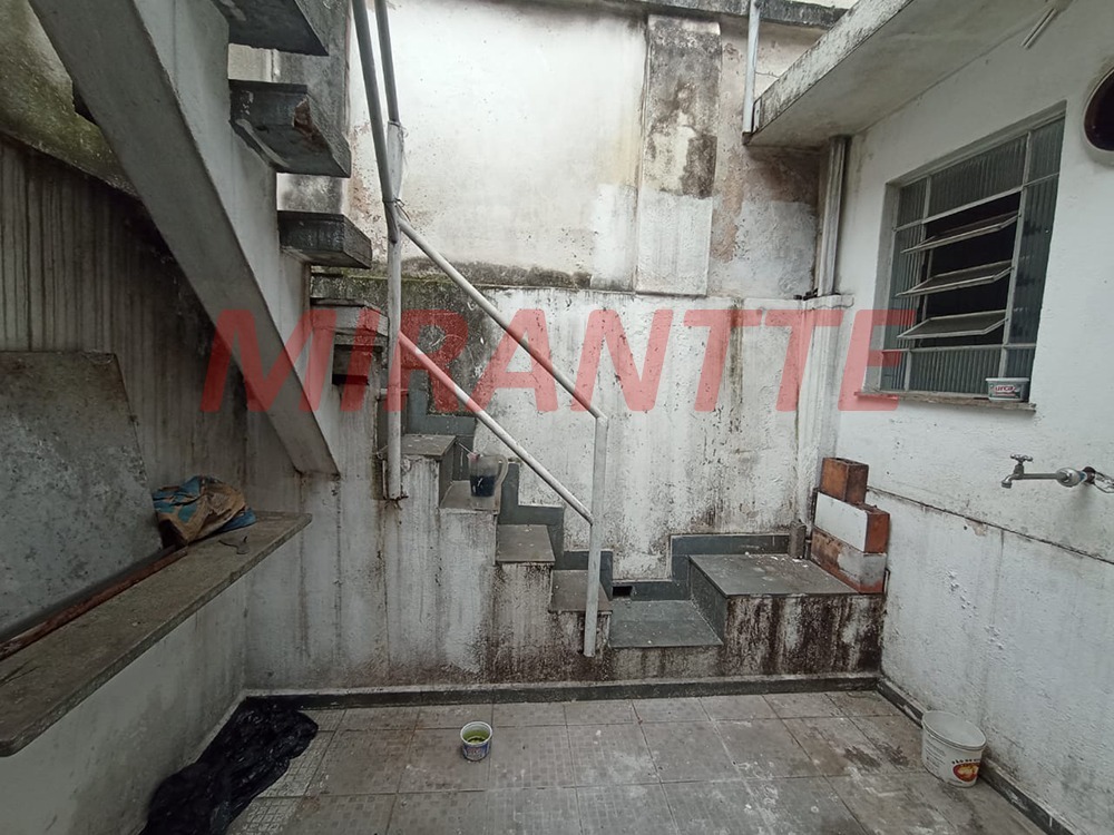 Sobrado de 179m² com 3 quartos em Santana