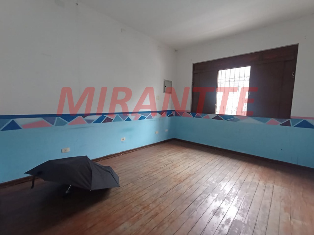 Sobrado de 179m² com 3 quartos em Santana