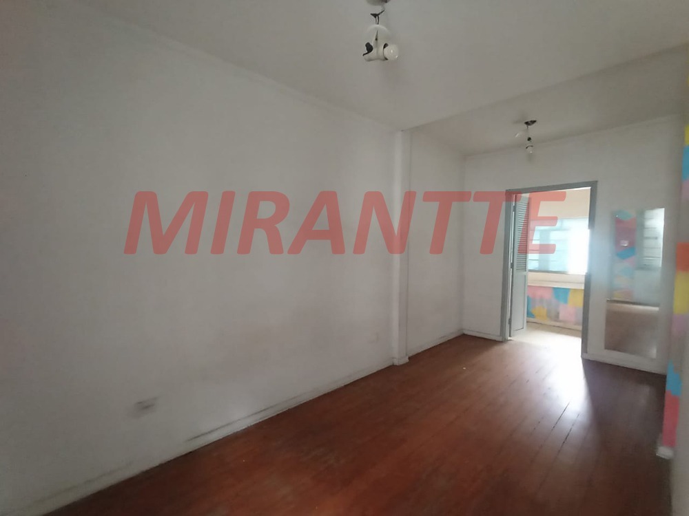 Sobrado de 179m² com 3 quartos em Santana