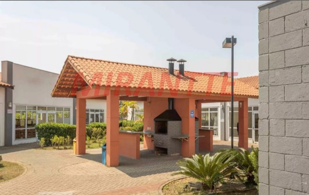 Apartamento com 2 quartos em Vila Amalia