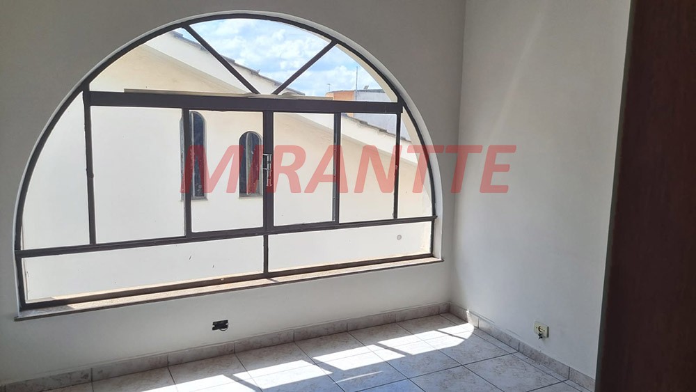 Sobrado de 254m² com 3 quartos em Vila Maria Alta