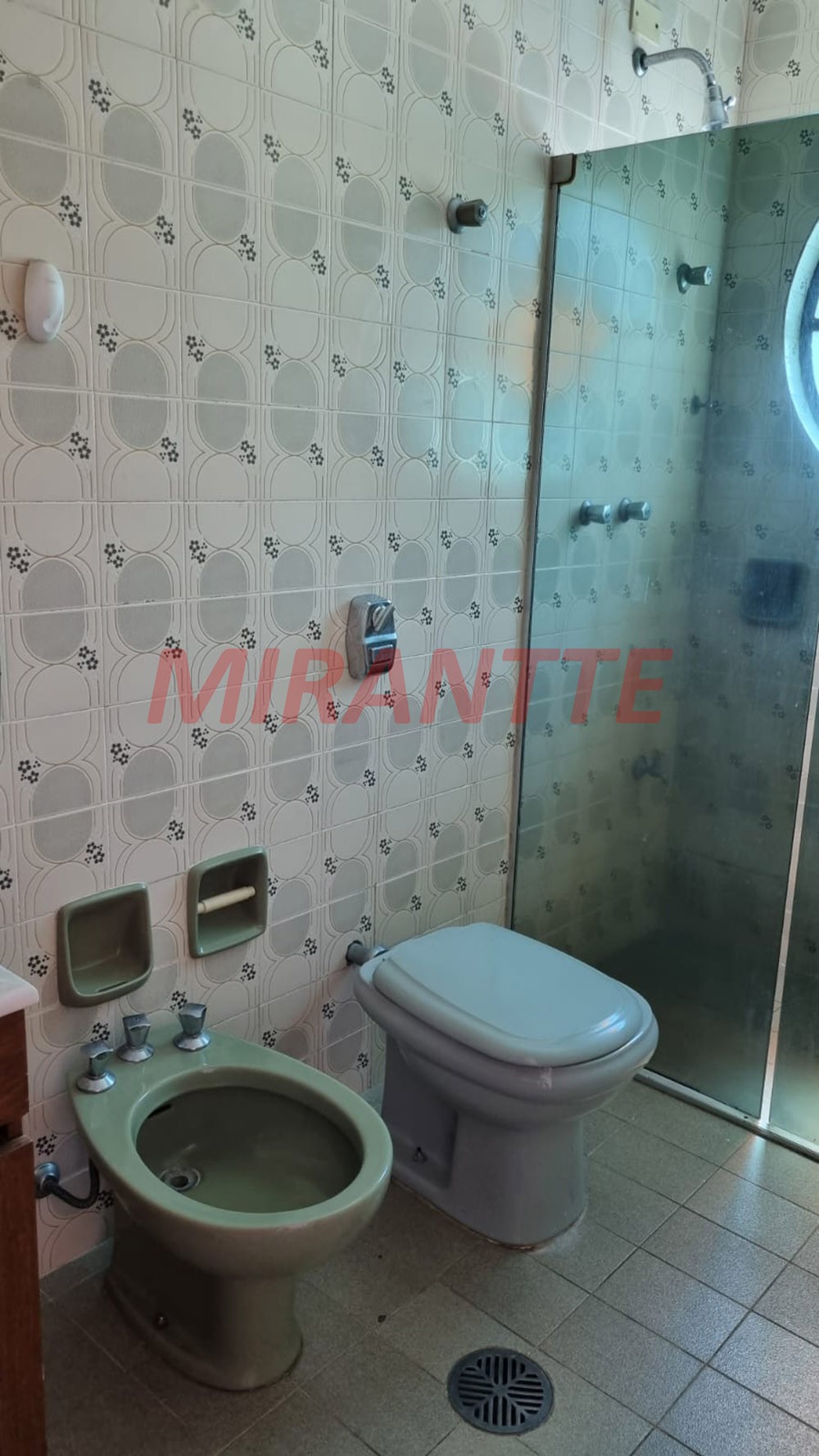 Sobrado de 254m² com 3 quartos em Vila Maria Alta