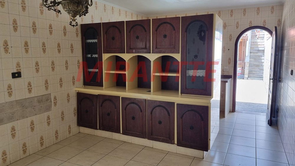 Sobrado de 254m² com 3 quartos em Vila Maria Alta