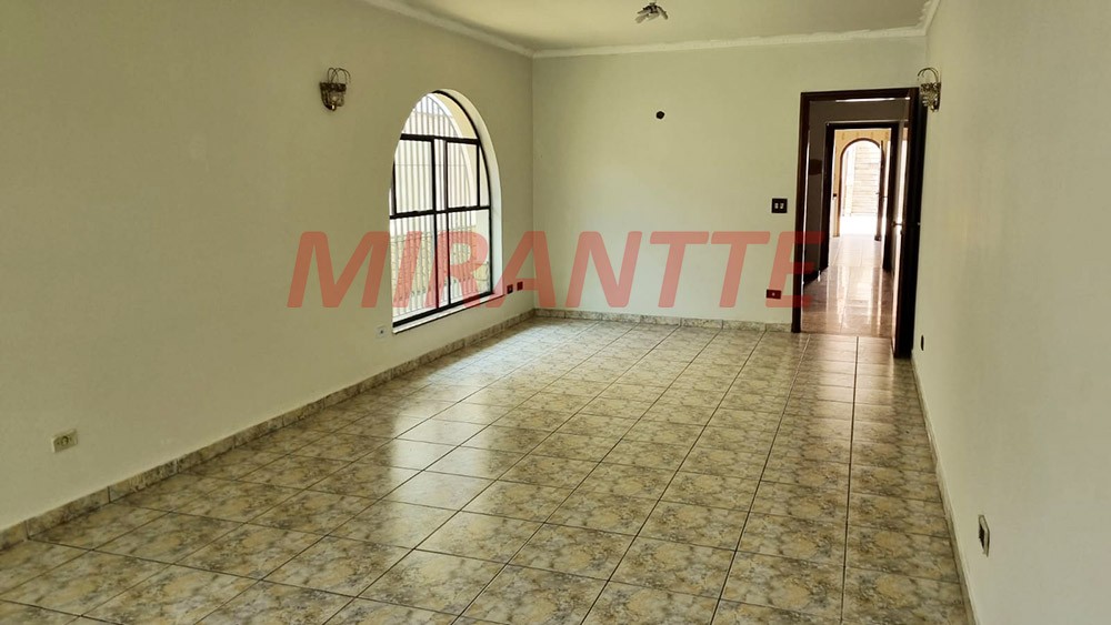 Sobrado de 254m² com 3 quartos em Vila Maria Alta