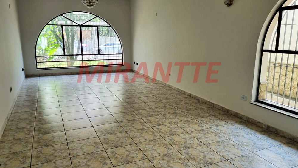 Sobrado de 254m² com 3 quartos em Vila Maria Alta