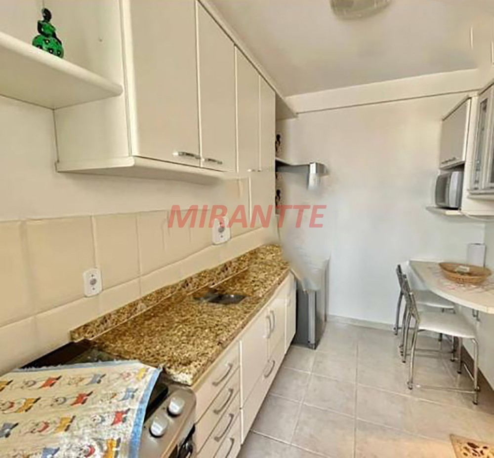 Apartamento de 60m² com 2 quartos em Santa Teresinha