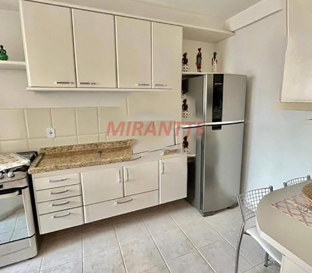 Apartamento de 60m² com 2 quartos em Santa Teresinha