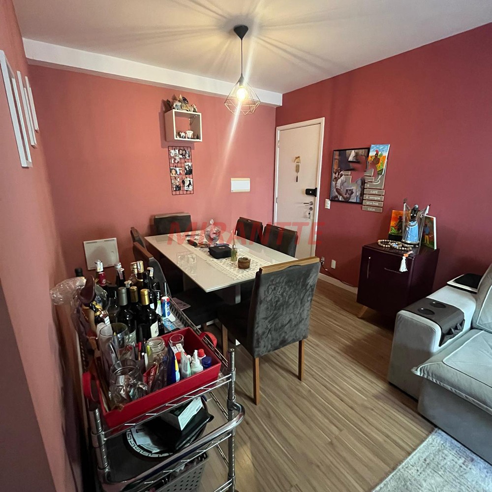 Apartamento com 2 quartos em Jardim Flor da Montanha