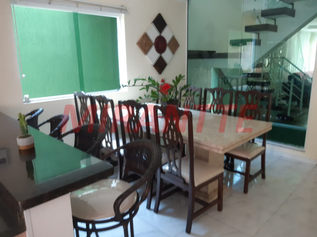 Sobrado de 265.61m² com 4 quartos em Vila Capitão Rabelo