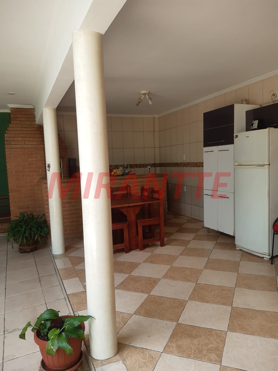 Sobrado de 265.61m² com 4 quartos em Vila Capitão Rabelo