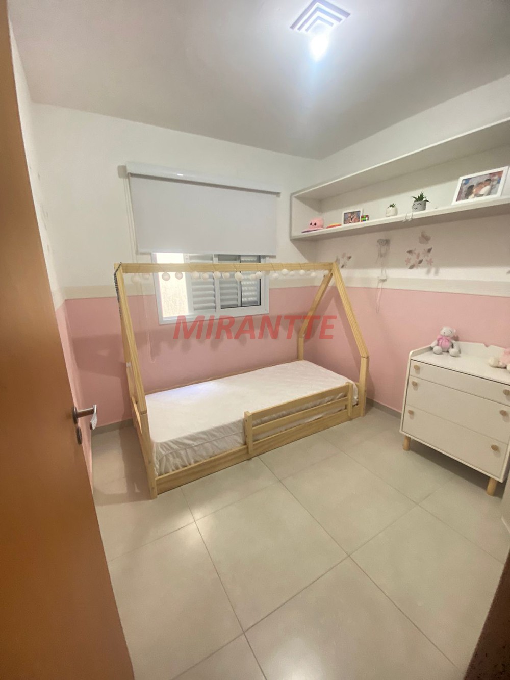 Cond. fechado de 56m² com 2 quartos em Santa Teresinha