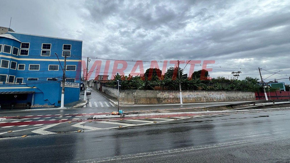 Terreno de 1528m² em Parque Cisper