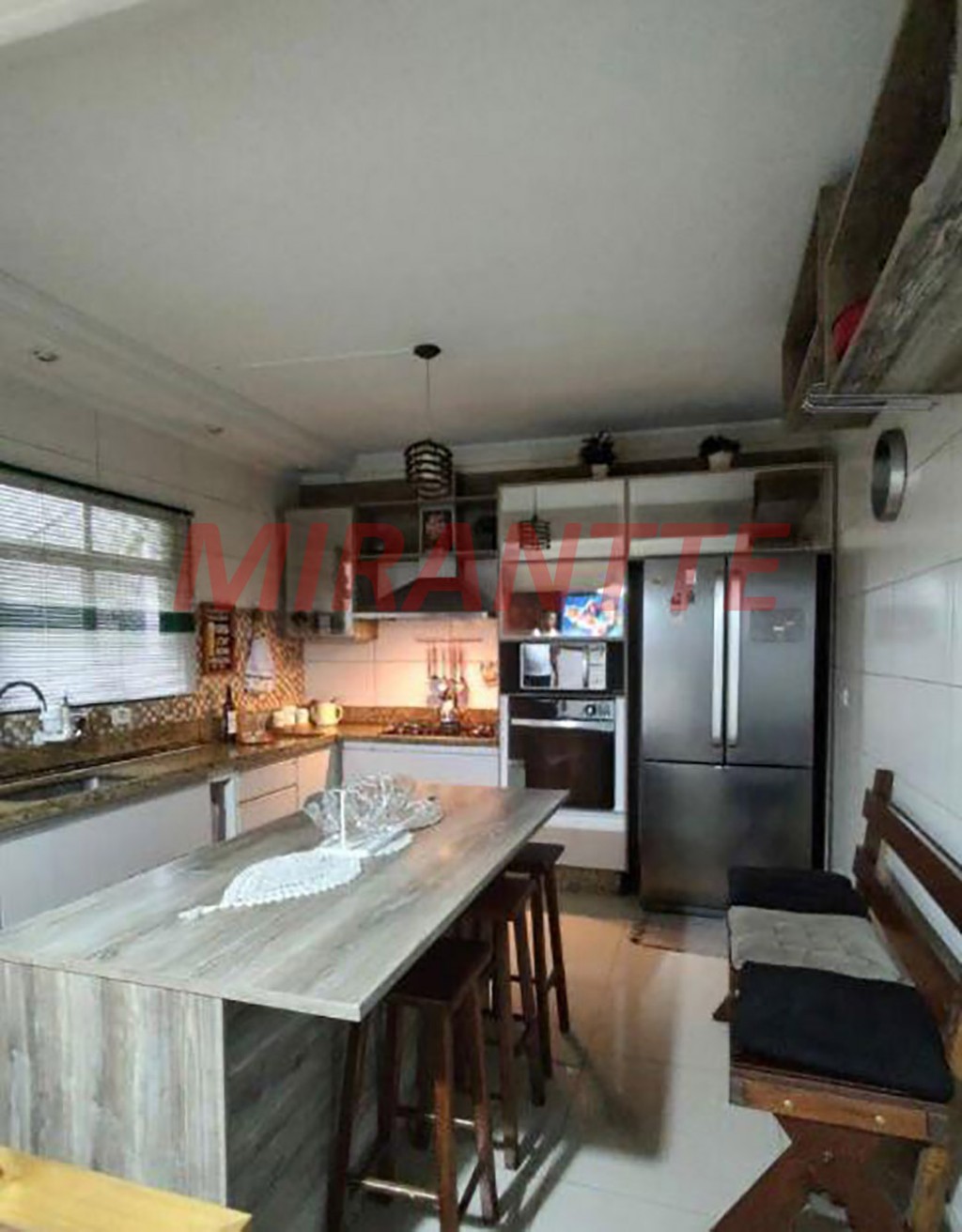 Sobrado de 125m² com 3 quartos em Parque Continental
