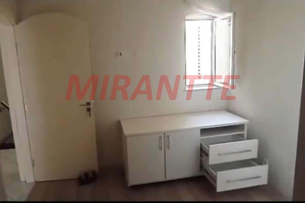 Sobrado de 220m² com 4 quartos em Vila Maria Alta