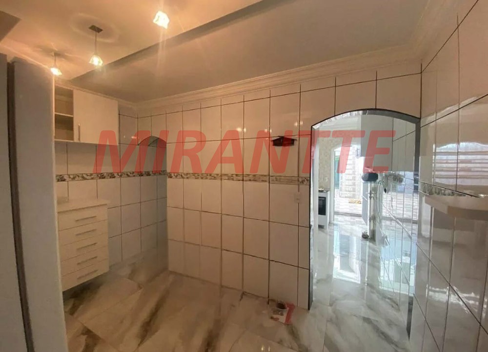 Sobrado de 220m² com 4 quartos em Vila Maria Alta