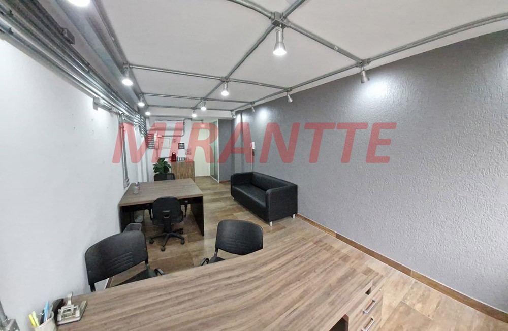 Conjunto comercial em Luz