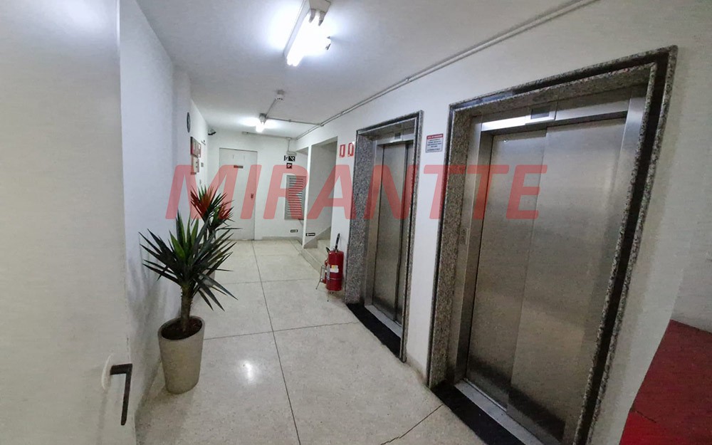Conjunto comercial em Luz
