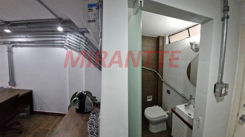 Conjunto comercial em Luz