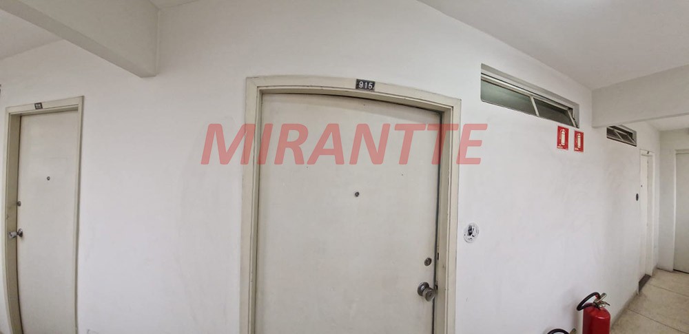 Conjunto comercial em Luz