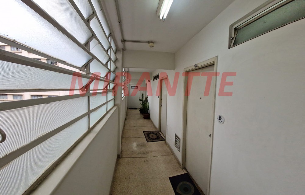 Conjunto comercial em Luz