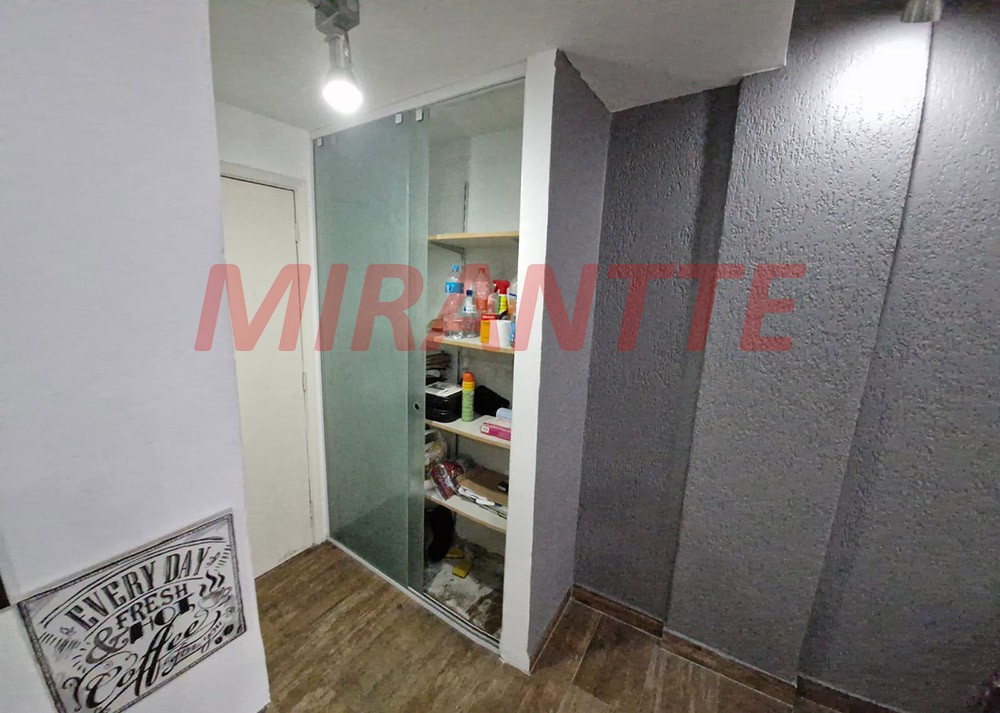 Conjunto comercial em Luz