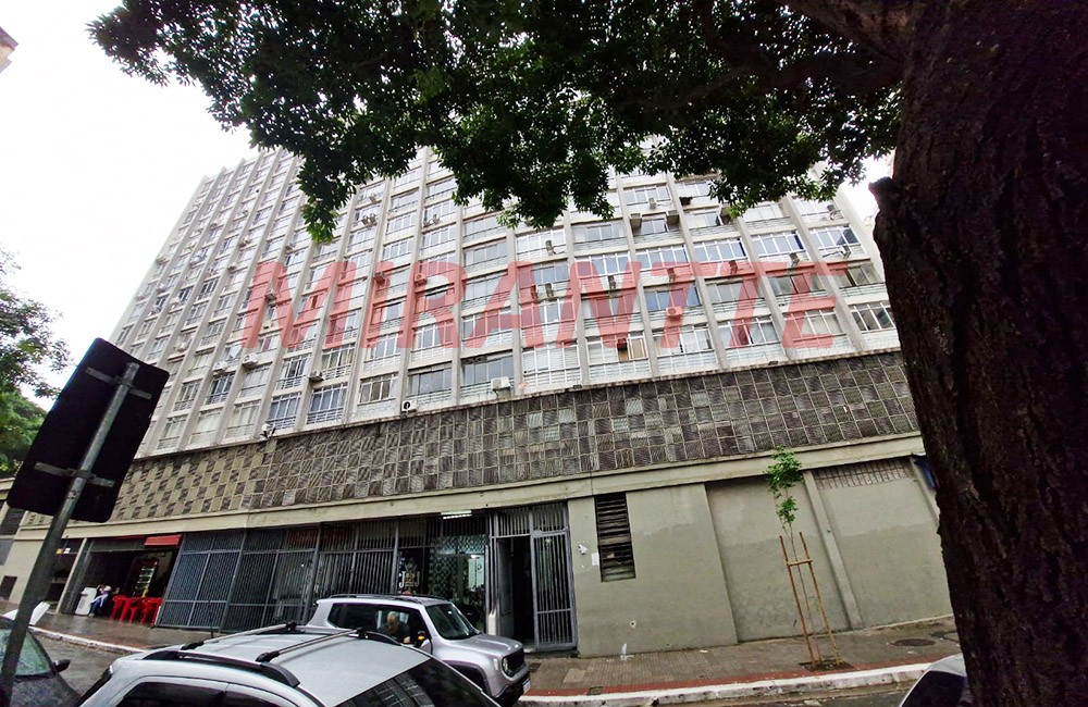 Conjunto comercial em Luz