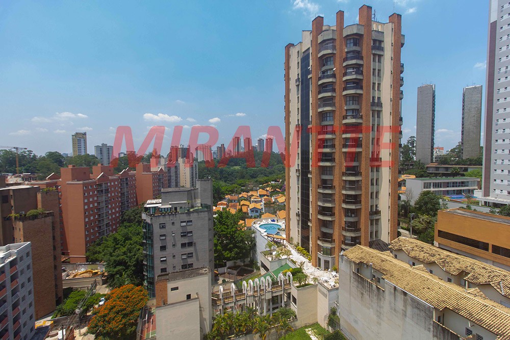 Apartamento de 119m² com 3 quartos em Vila Andrade