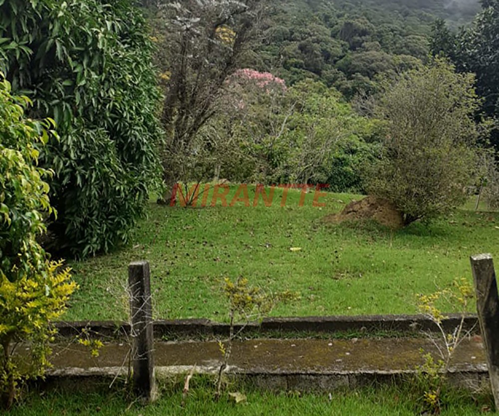 Terreno de 1.743m² em Serra da Cantareira