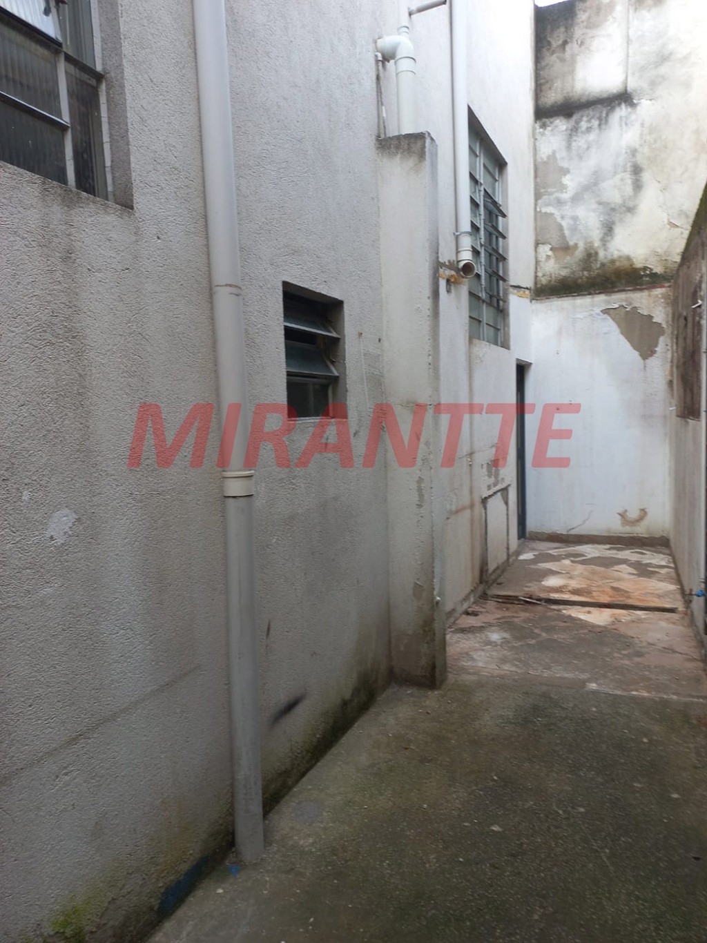 Comercial de 260m² em Ponte Grande