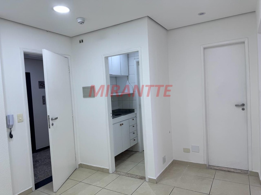 Conjunto comercial de 38m² em Água Fria