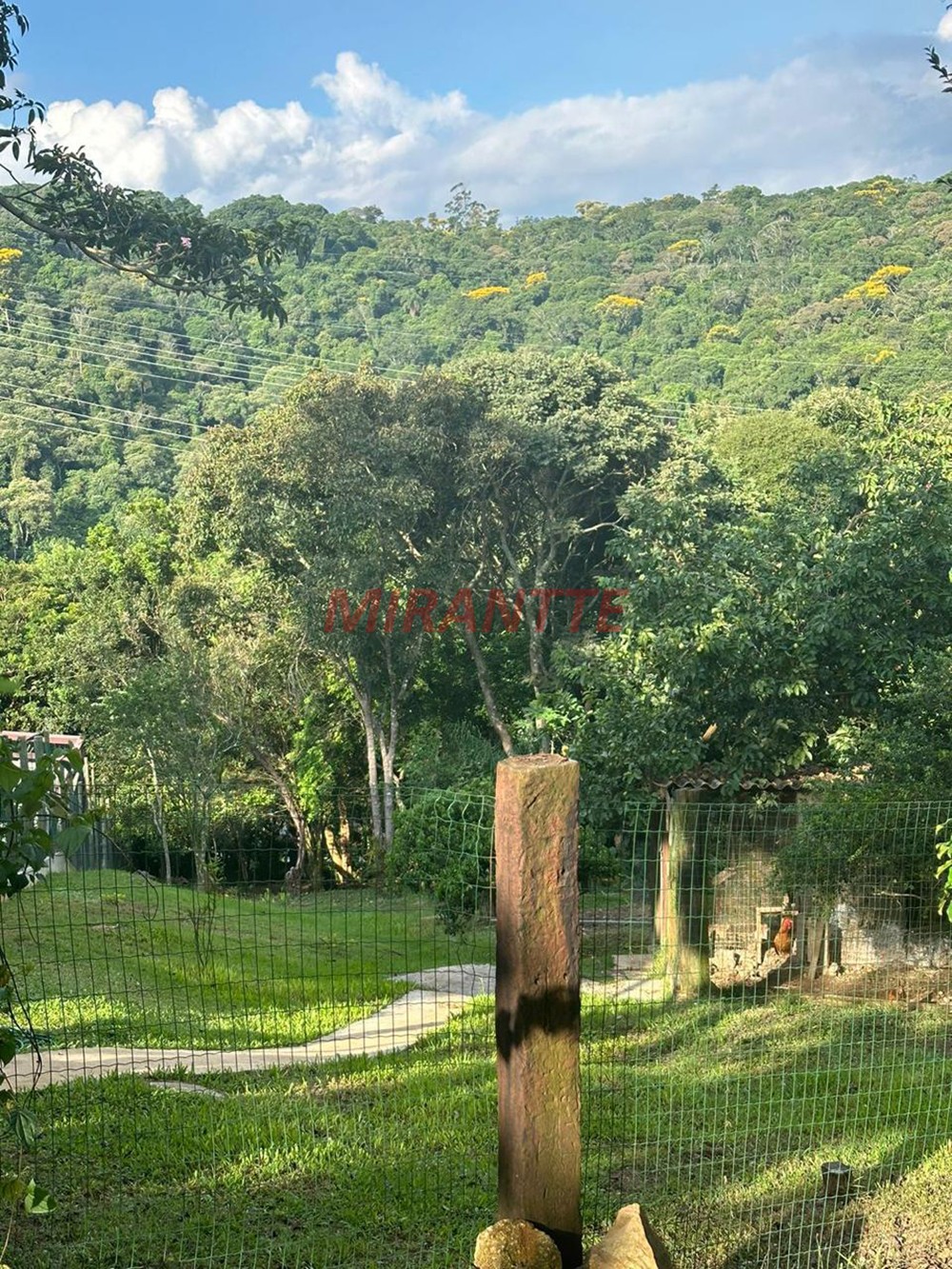 Terreno de 1112m² em Serra Da Cantareira