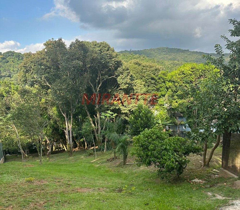 Terreno de 1112m² em Serra Da Cantareira