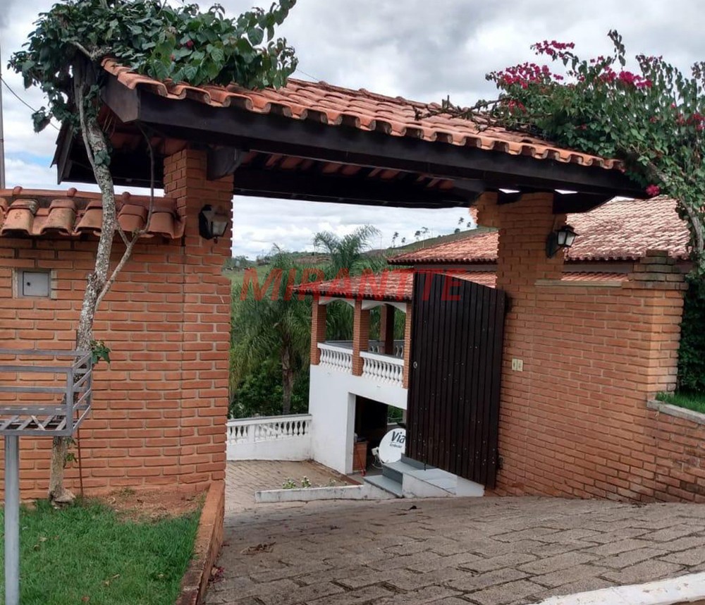 Cond. fechado de 600m² com 3 quartos em Nova Itatiba