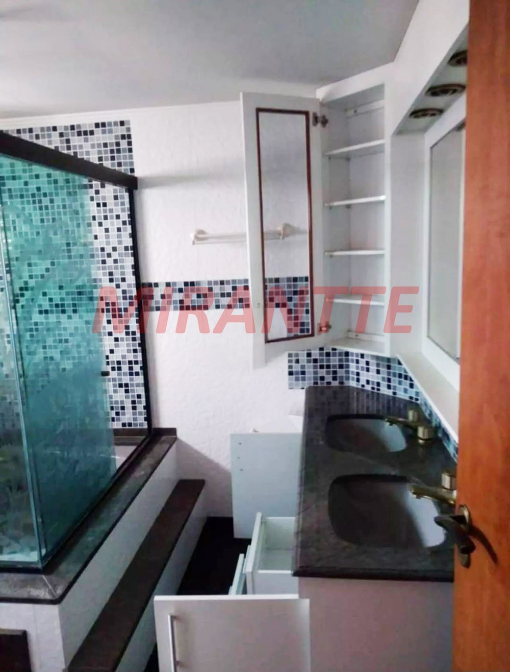 Apartamento de 240m² com 4 quartos em Vila Maria Alta