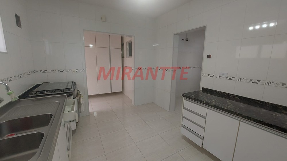 Casa terrea de 309m² com 4 quartos em Imirim