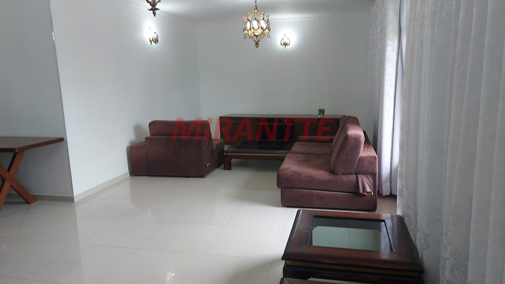 Casa terrea de 309m² com 4 quartos em Imirim