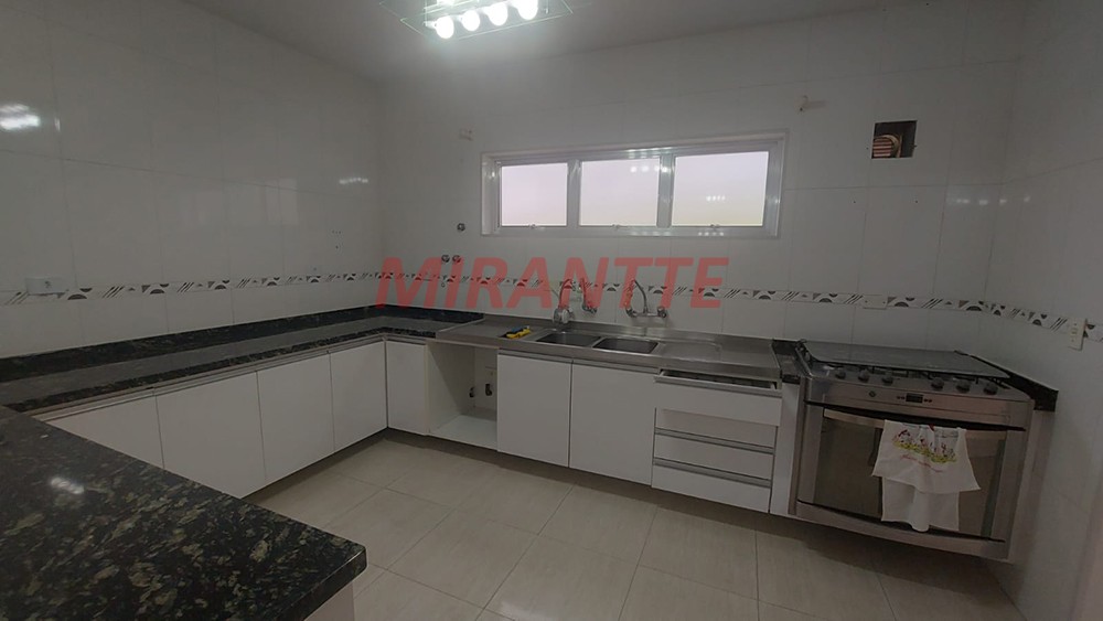 Casa terrea de 309m² com 4 quartos em Imirim