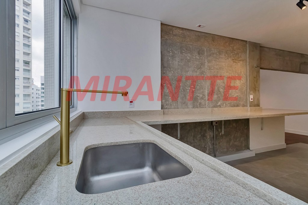 Apartamento de 100m² com 2 quartos em Cerqueira César