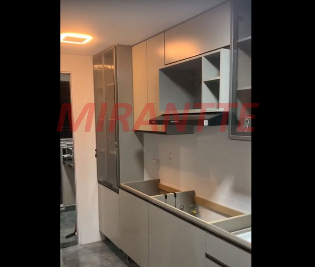Apartamento de 58m² com 2 quartos em Vila Nova Bonsucesso