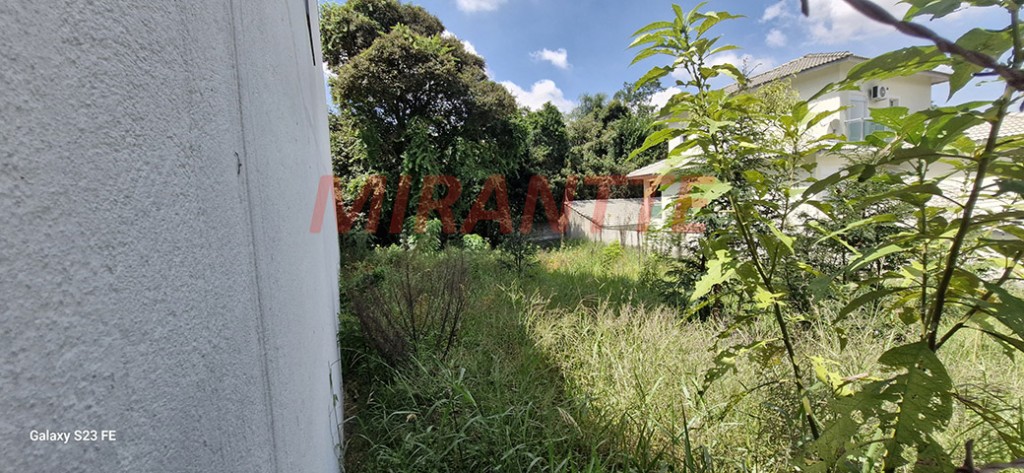 Terreno de 375m² em Vila Irmaos Arnoni