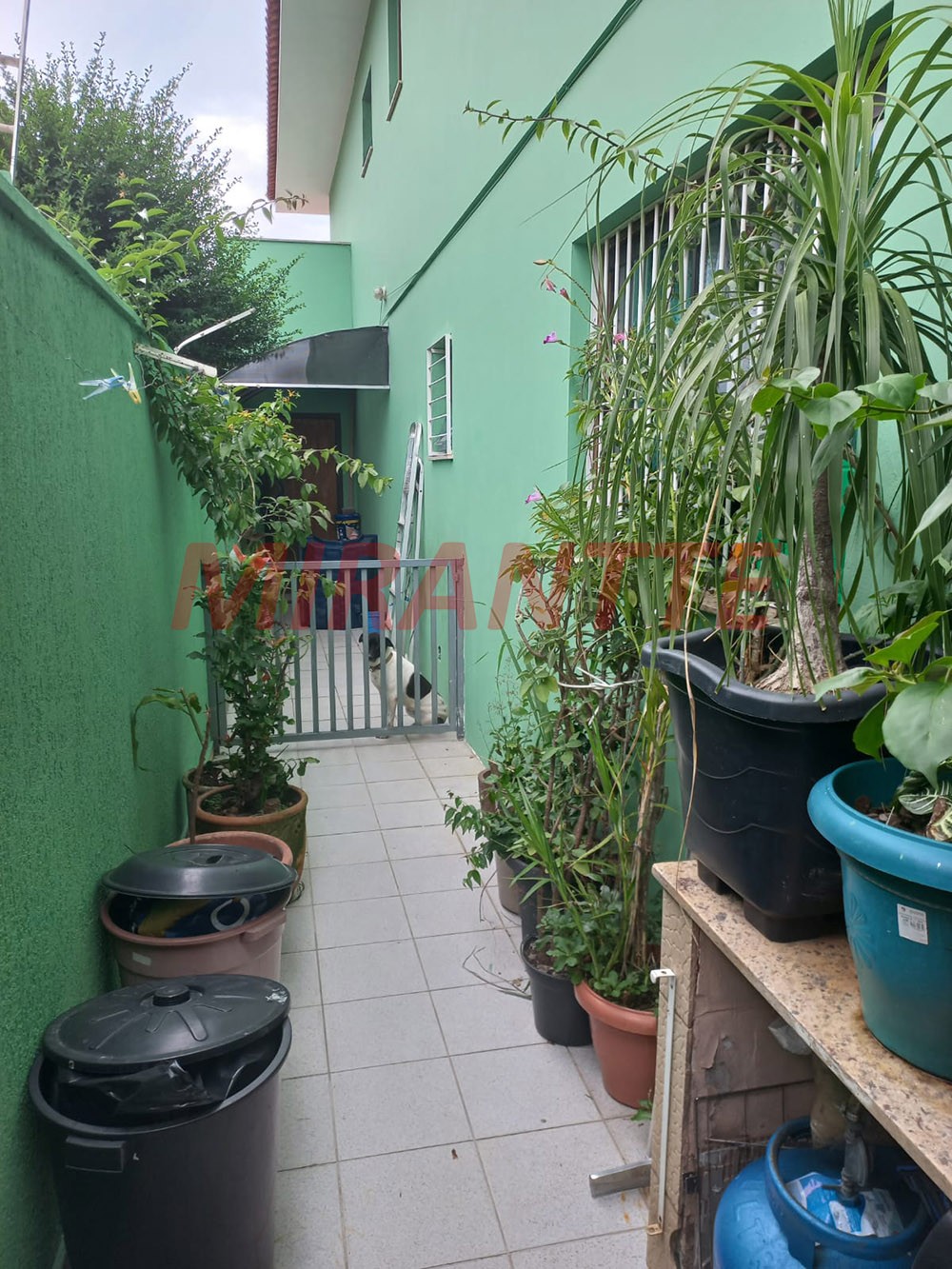Sobrado de 123m² com 3 quartos em Água Fria