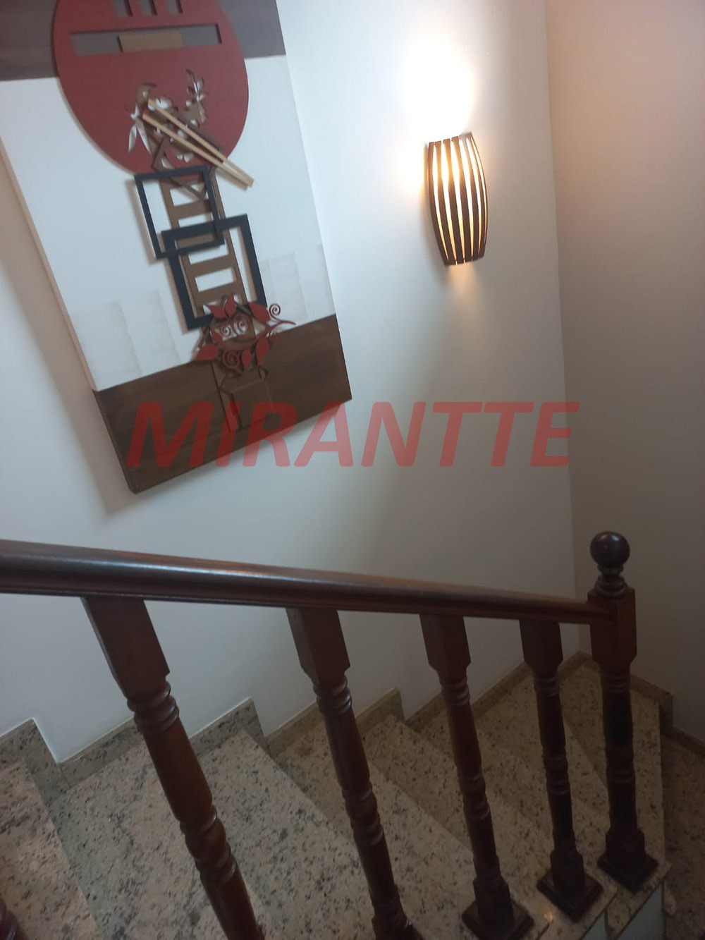 Sobrado de 123m² com 3 quartos em Água Fria