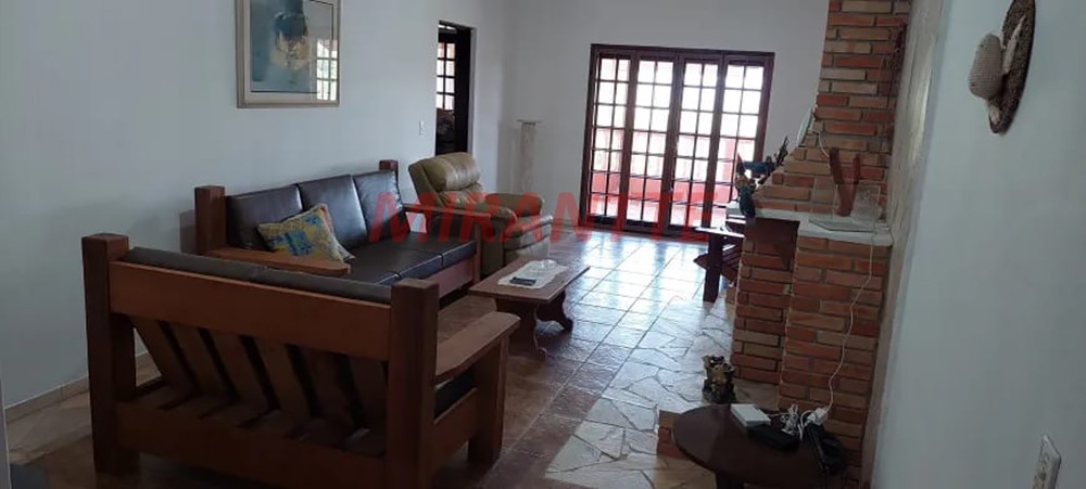 ChÁcara de 2000m² com 4 quartos em São Roque
