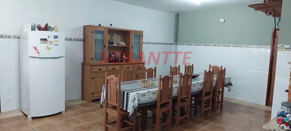 ChÁcara de 2000m² com 4 quartos em São Roque