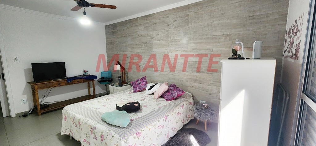 Casa terrea de 244m² com 4 quartos em Água Fria