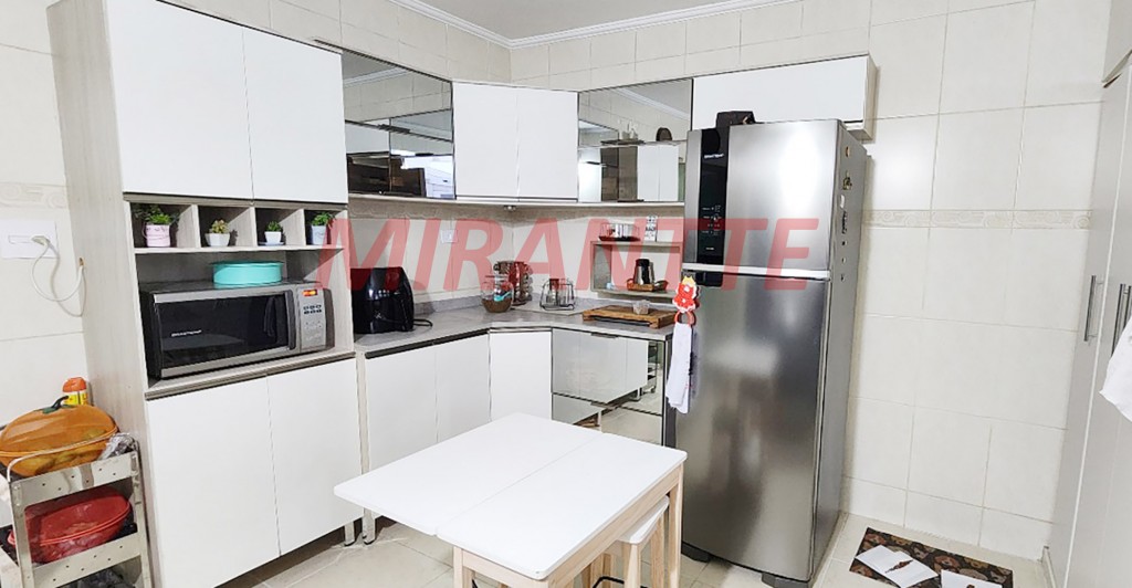 Casa terrea de 244m² com 4 quartos em Água Fria