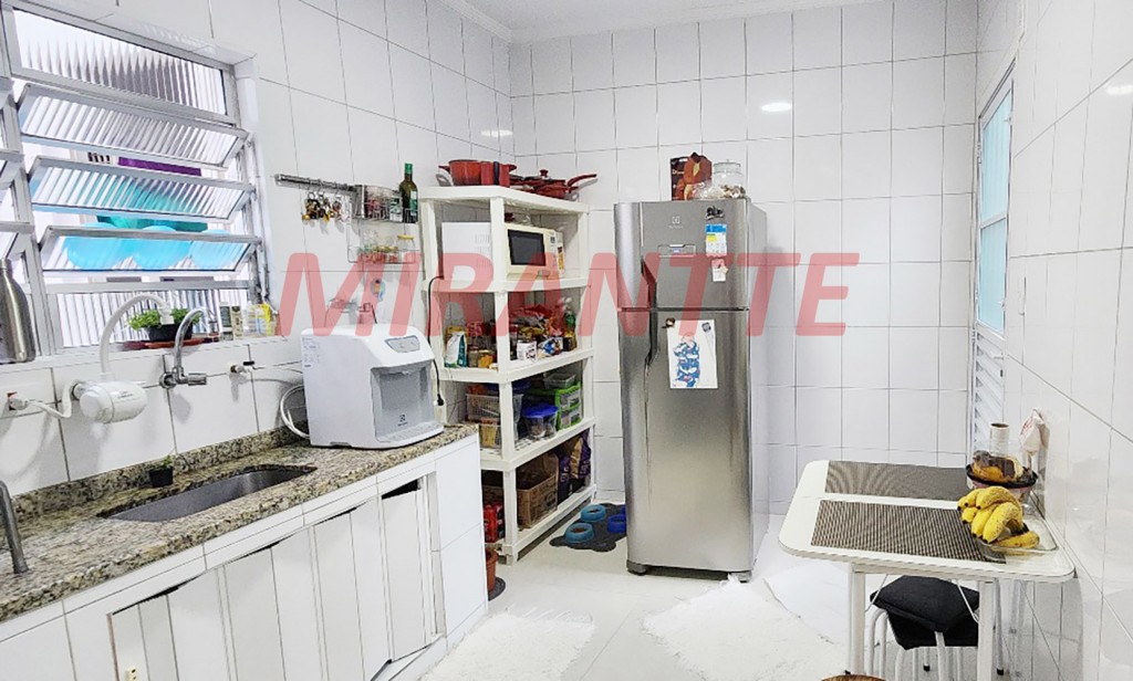 Casa terrea de 244m² com 4 quartos em Água Fria