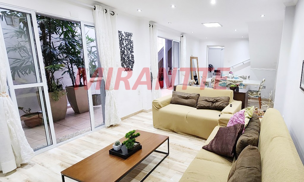 Casa terrea de 244m² com 4 quartos em Água Fria